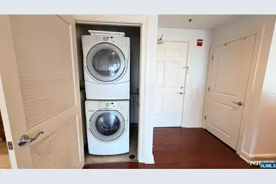 6407 City Place 6407 #6407, Edgewater, NJ 07020 - Photo 16