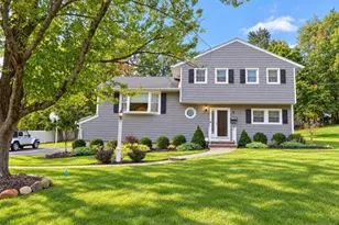 7 Crossbrook, West Caldwell, NJ 07006 - Photo 1