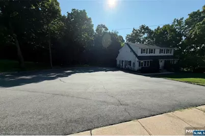 857 Pompton Avenue, Cedar Grove, NJ 07009 - Photo 16