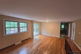 857 Pompton Ave, Cedar Grove, NJ 07009 - Photo 4