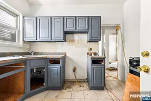 61 Rose Terrace, Newark, NJ 07108 - Photo 22