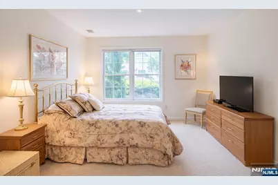 80 Ridgewood Road 107 #107, Washington Township, NJ 07676 - Photo 12