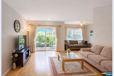 80 Ridgewood Road 107 #107, Washington Township, NJ 07676 - Photo 4