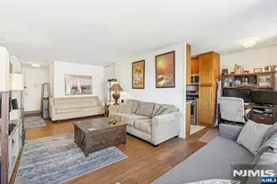 2077 Center Ave 7E, Fort Lee, NJ 07024 - Photo 8