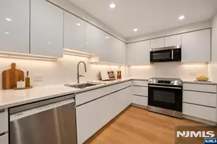 1512 Palisade Ave 16G, Fort Lee, NJ 07024 - Photo 14