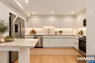 1512 Palisade Ave 16G, Fort Lee, NJ 07024 - Photo 12