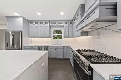418 East Avenue, Northvale, NJ 07647 - Photo 8