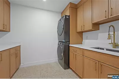 192 Valley Road, River Edge, NJ 07661 - Photo 32