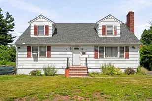 33 Prospect St, Paramus, NJ 07652 - Photo 1