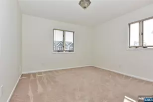 43 Weller Terrace, Saddle Brook Township, NJ 07663 - Photo 20