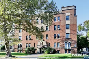 303 Hamilton Pl A4, Hackensack, NJ 07601 - Photo 1