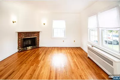 218 Hickory Avenue, Bergenfield, NJ 07621 - Photo 4