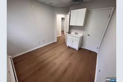1000 S Maple Avenue 1st Floor #1st Floor, Glen Rock, NJ 07452 - Photo 10