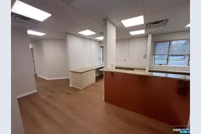 1000 S Maple Avenue 1st Floor #1st Floor, Glen Rock, NJ 07452 - Photo 2