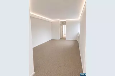 2345 Linwood Avenue 1A #1A, Fort Lee, NJ 07024 - Photo 2