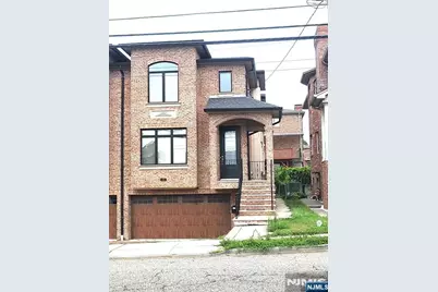 35 W Edsall Avenue B #B, Palisades Park, NJ 07650 - Photo 2