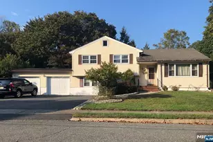 34 Cathy Ann Ct, Wayne, NJ 07470 - Photo 1