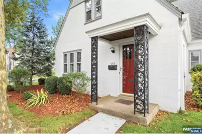 688 Bogert Road, River Edge, NJ 07661 - Photo 4