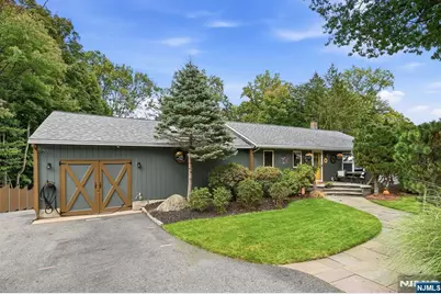 63 Manito Avenue, Oakland, NJ 07436 - Photo 4