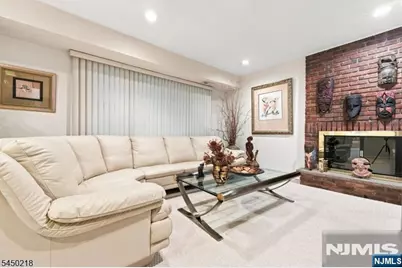 18 Druid Hill Drive, Parsippany, NJ 07054 - Photo 4