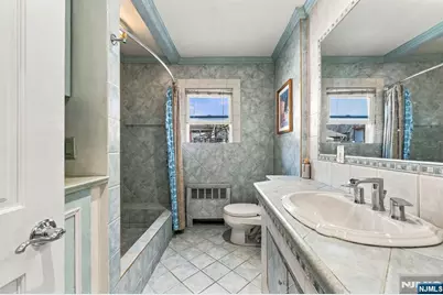 201 Oakdene Place E2 #E2, Cliffside Park, NJ 07010 - Photo 14