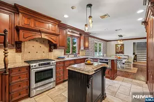 724 Ewing Ave, Franklin Lakes, NJ 07417 - Photo 6