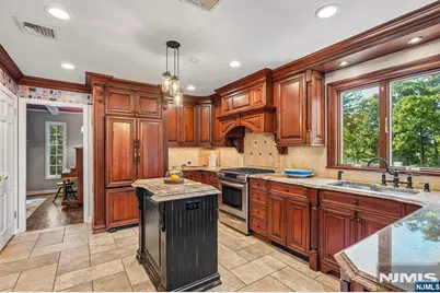 724 Ewing Avenue, Franklin Lakes, NJ 07417 - Photo 8