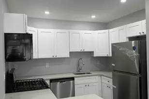 31 Veterans Plaza 29 Front, Bergenfield, NJ 07621 - Photo 4