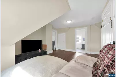 42 Willow Street, Montclair, NJ 07042 - Photo 28