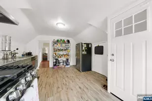 42 Willow St, Montclair, NJ 07042 - Photo 34