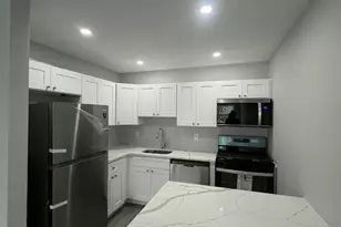 31 Veterans Plaza 29 Rear, Bergenfield, NJ 07621 - Photo 4