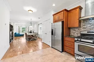 431 Aurora Ave A, Cliffside Park, NJ 07010 - Photo 10