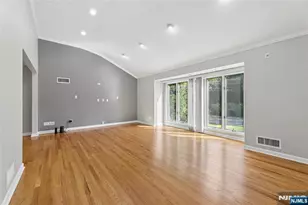 612 Floyd St, Englewood Cliffs, NJ 07632 - Photo 6