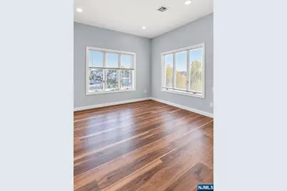 Anderson Anderson 3 #3, Cliffside Park, NJ 07010 - Photo 10