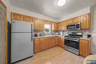 10-22 2nd Street, Fair Lawn, NJ 07410 - Photo 4