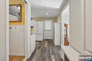 978 Franklin Turnpike, Allendale, NJ 07401 - Photo 12