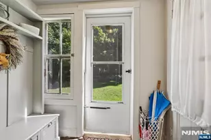 978 Franklin Turnpike, Allendale, NJ 07401 - Photo 10