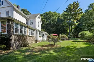 978 Franklin Turnpike, Allendale, NJ 07401 - Photo 38