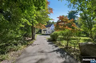 978 Franklin Turnpike, Allendale, NJ 07401 - Photo 34