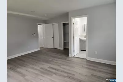 36 Augusta, Elmwood Park, NJ 07407 - Photo 16