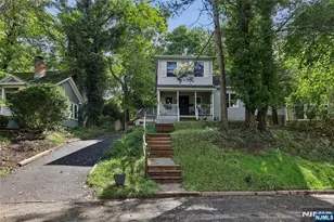 6 Valley Pl, Tenafly, NJ 07670 - Photo 1