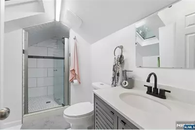6 Valley Place, Tenafly, NJ 07670 - Photo 38
