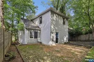 6 Valley Pl, Tenafly, NJ 07670 - Photo 8
