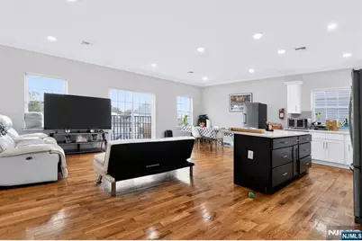 315 Doyle Street 313 #313, Elizabeth, NJ 07206 - Photo 8