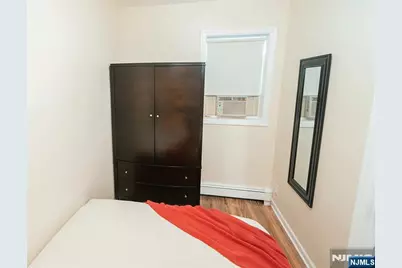 18 Van Rensselear Street, Belleville, NJ 07109 - Photo 30