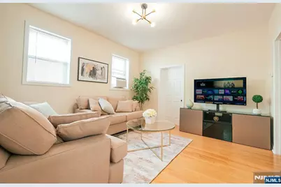 18 Van Rensselear Street, Belleville, NJ 07109 - Photo 2