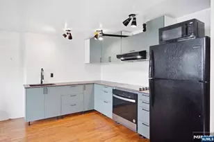 366-382 Trenton 4G, Paterson, NJ 07503 - Photo 10