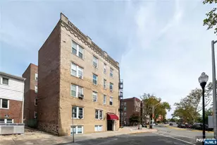 18 74th Street Ba2, North Bergen, NJ 07047 - Photo 2