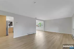 11 Raymond St, Englewood Cliffs, NJ 07632 - Photo 8