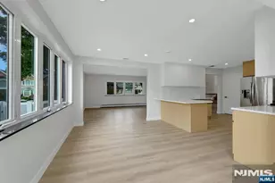 11 Raymond St, Englewood Cliffs, NJ 07632 - Photo 12